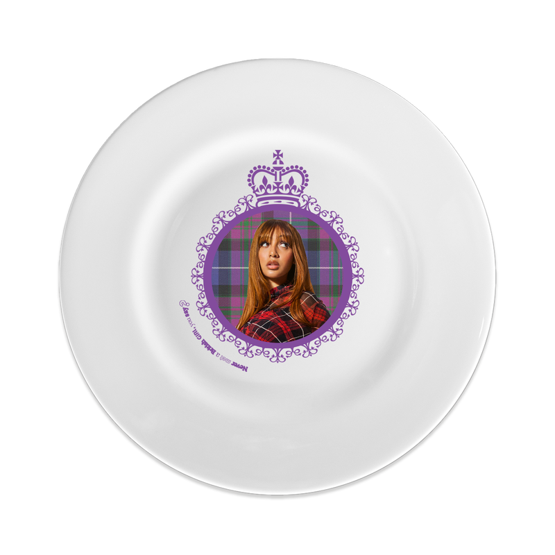 Never Met a British Girl Plate White
